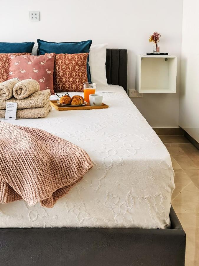 Phaedrus Living: Luxury Maisonette Lighthouse 60 Paphos Esterno foto