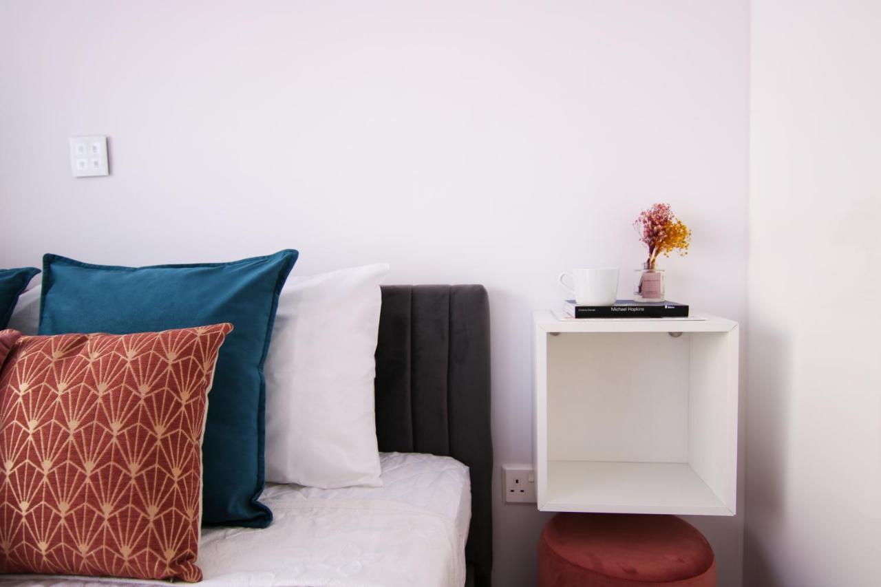 Phaedrus Living: Luxury Maisonette Lighthouse 60 Paphos Esterno foto