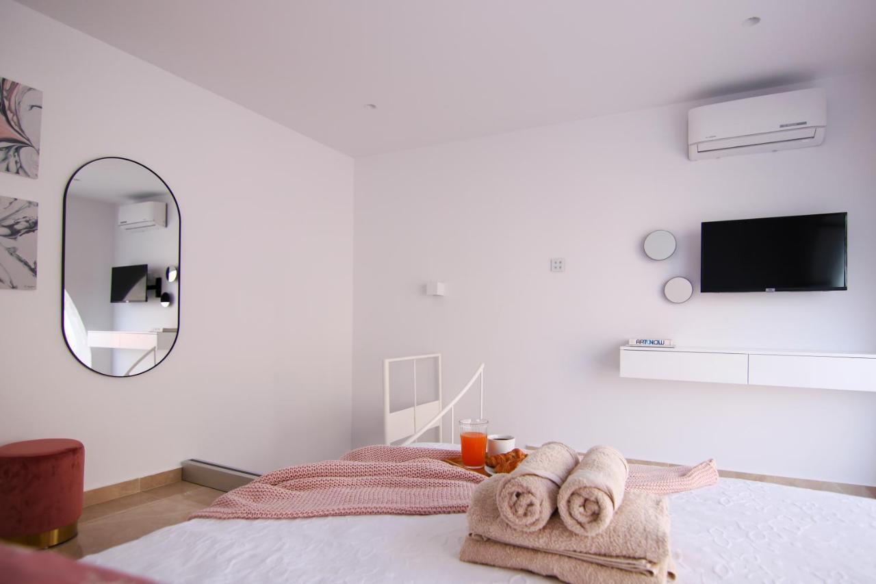 Phaedrus Living: Luxury Maisonette Lighthouse 60 Paphos Esterno foto